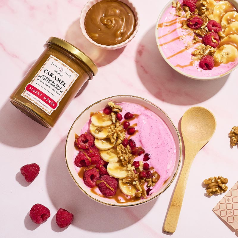 ambiance caramel au beurre salé acai bowl