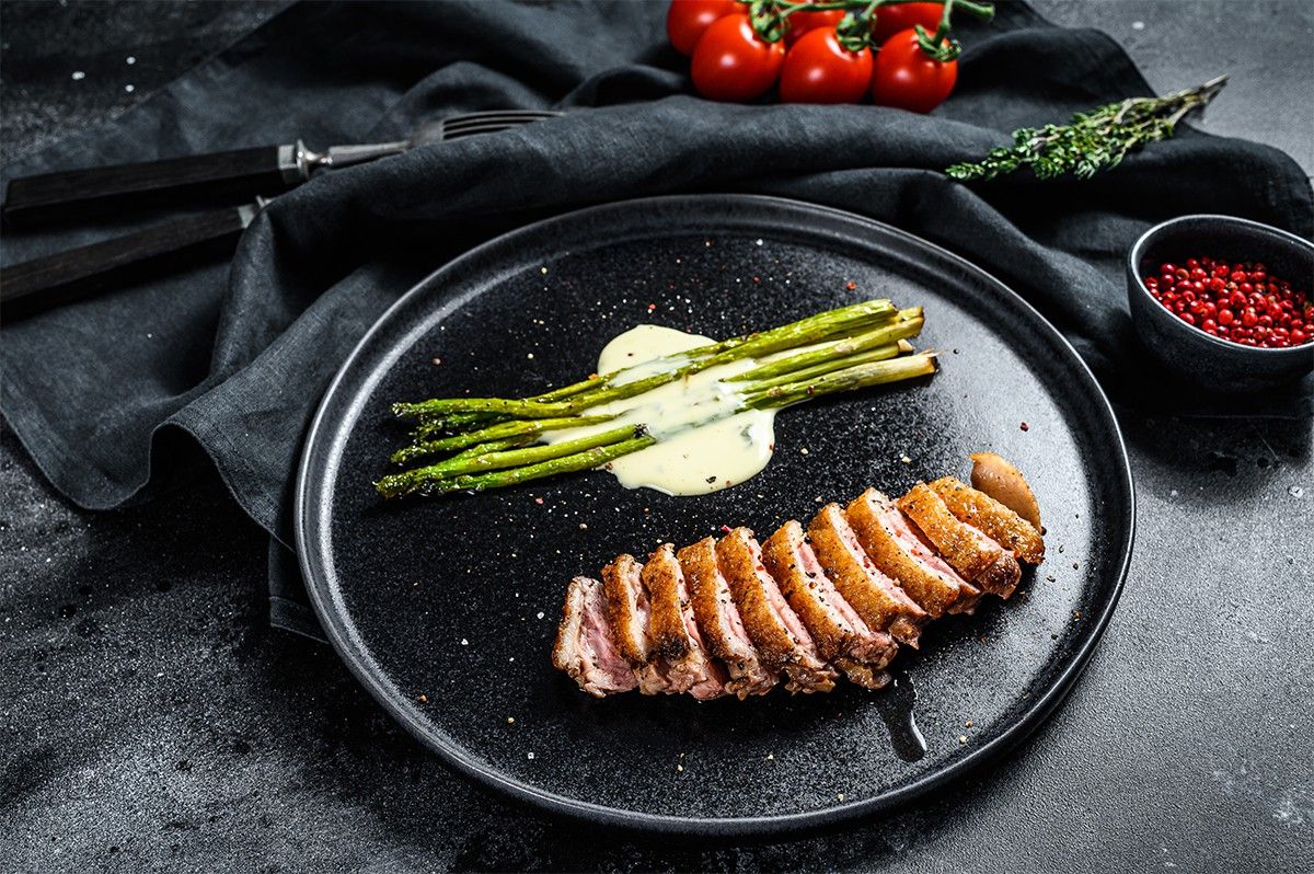 Magret de canard rôti au Poivre de Sarawak Magret de canard rôti au Poivre de Sarawak